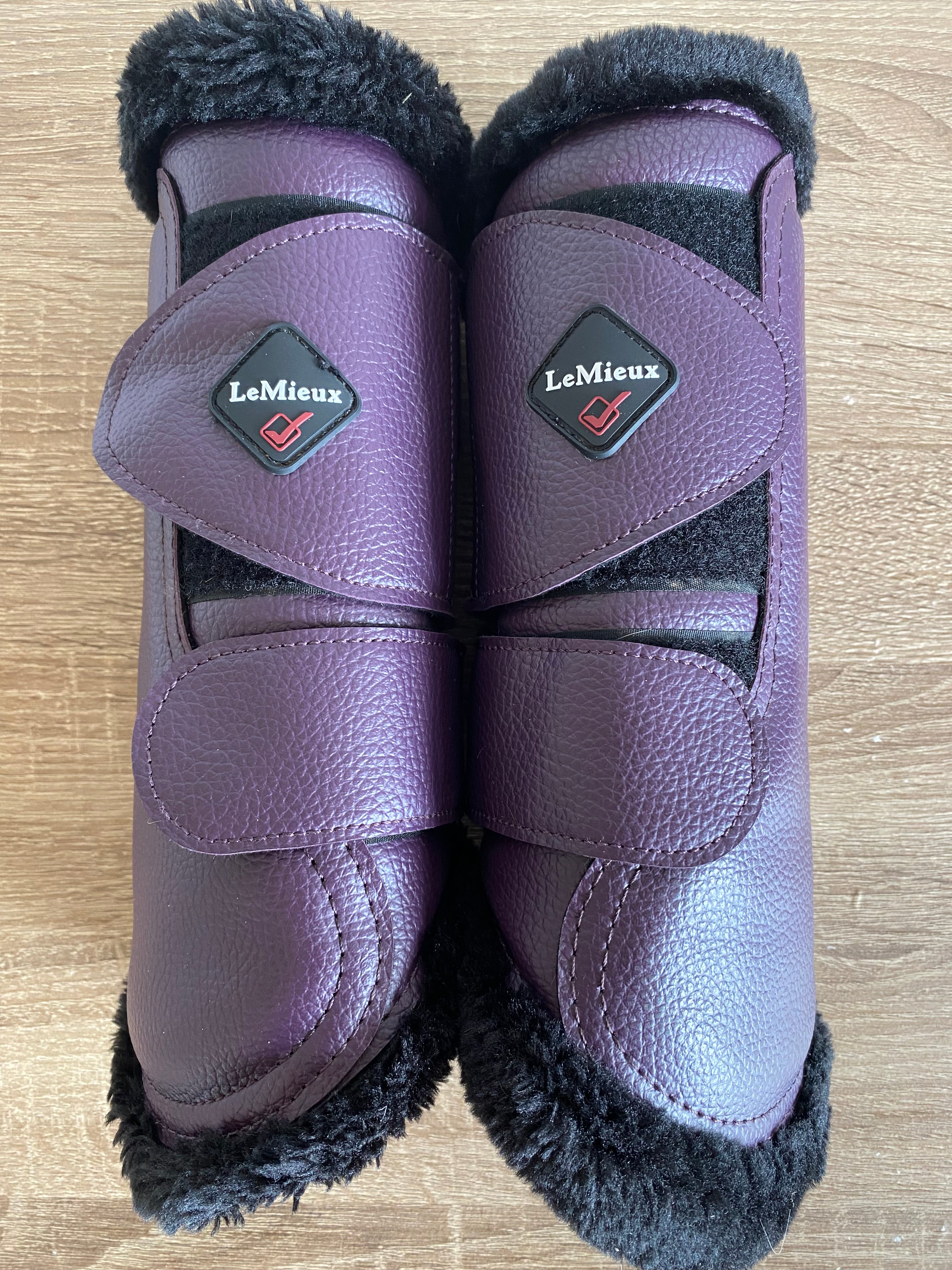 LeMieux Plum Faux Fur Hind Boots Large (L) Pair