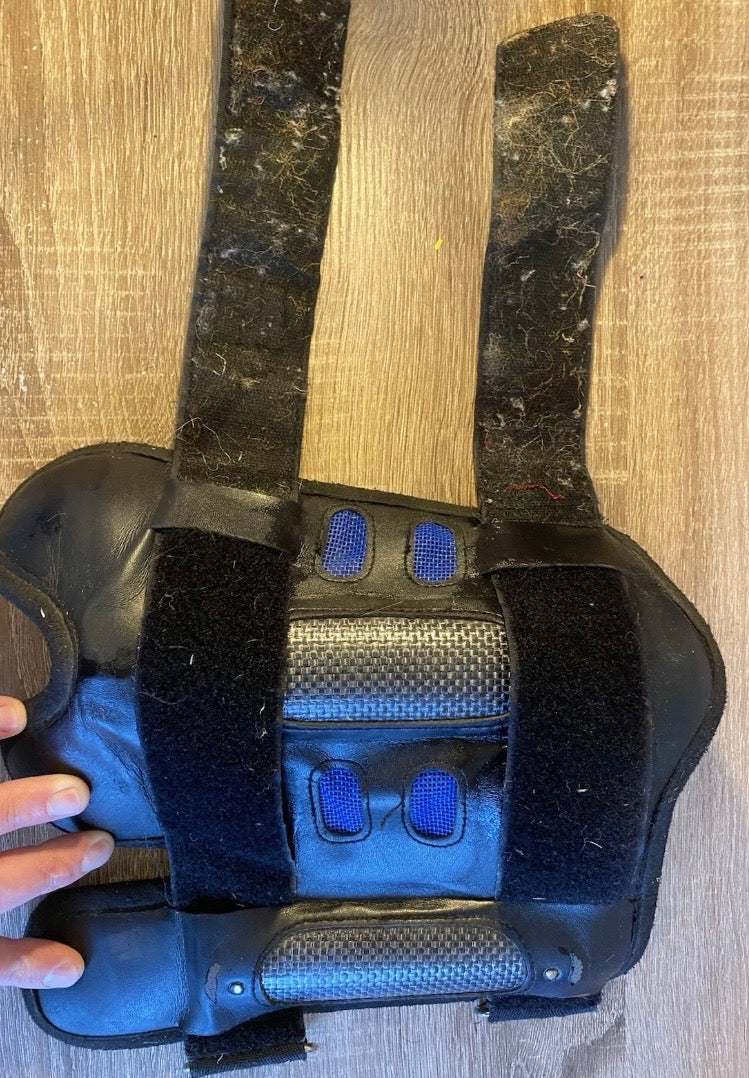 Dalmar Eventer XC Boots – Black – Medium

Air Cooled Strike Protection Tendon & Fetlock Boot Set