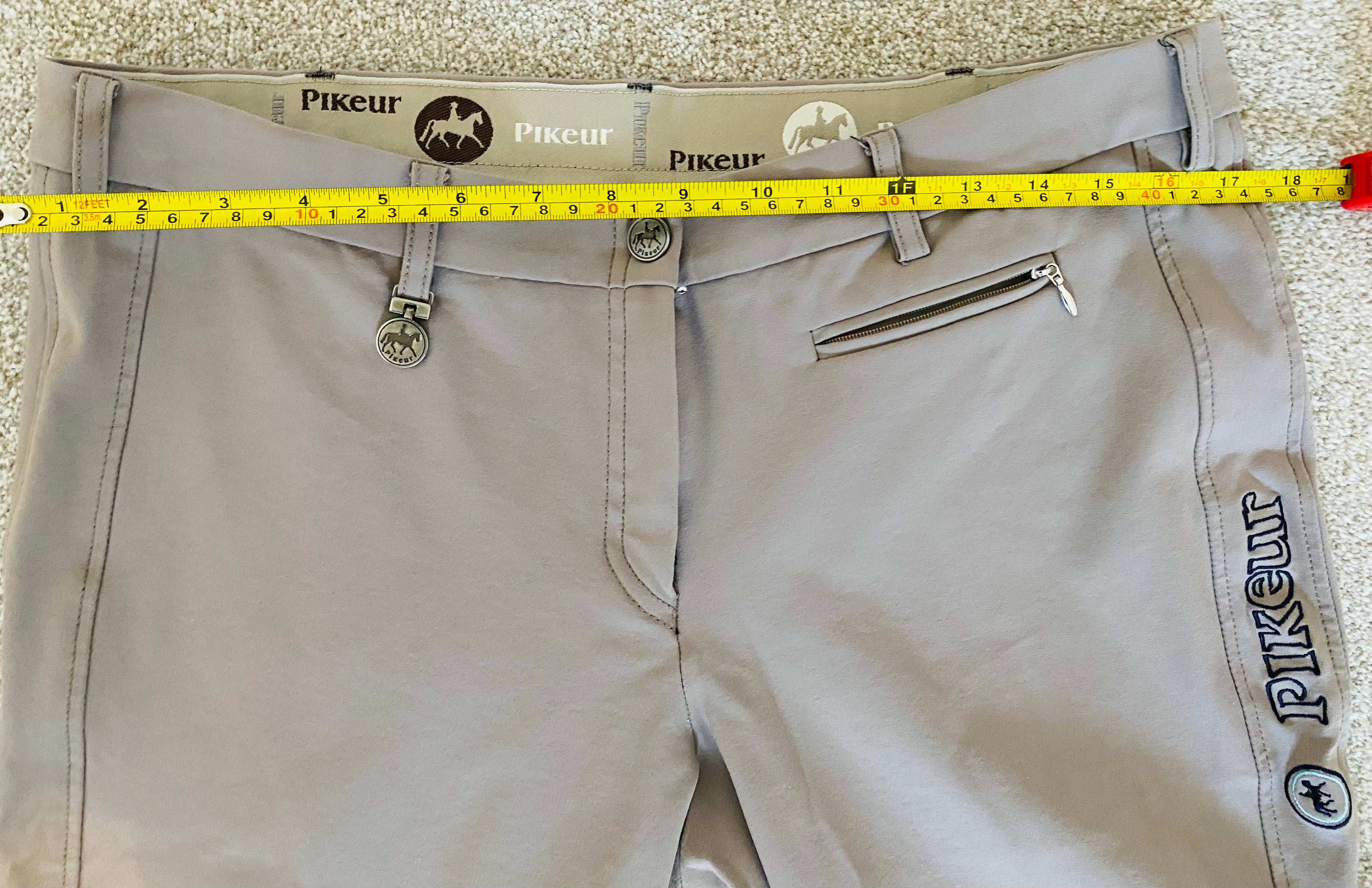 Pikeur Knee Grip Riding Breeches Beige/Taupe EU 46 GB 32