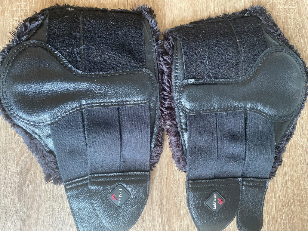 LeMieux Black Fleece Lined Brushing Boots Medium 5/6 Pair Used Horse Pony