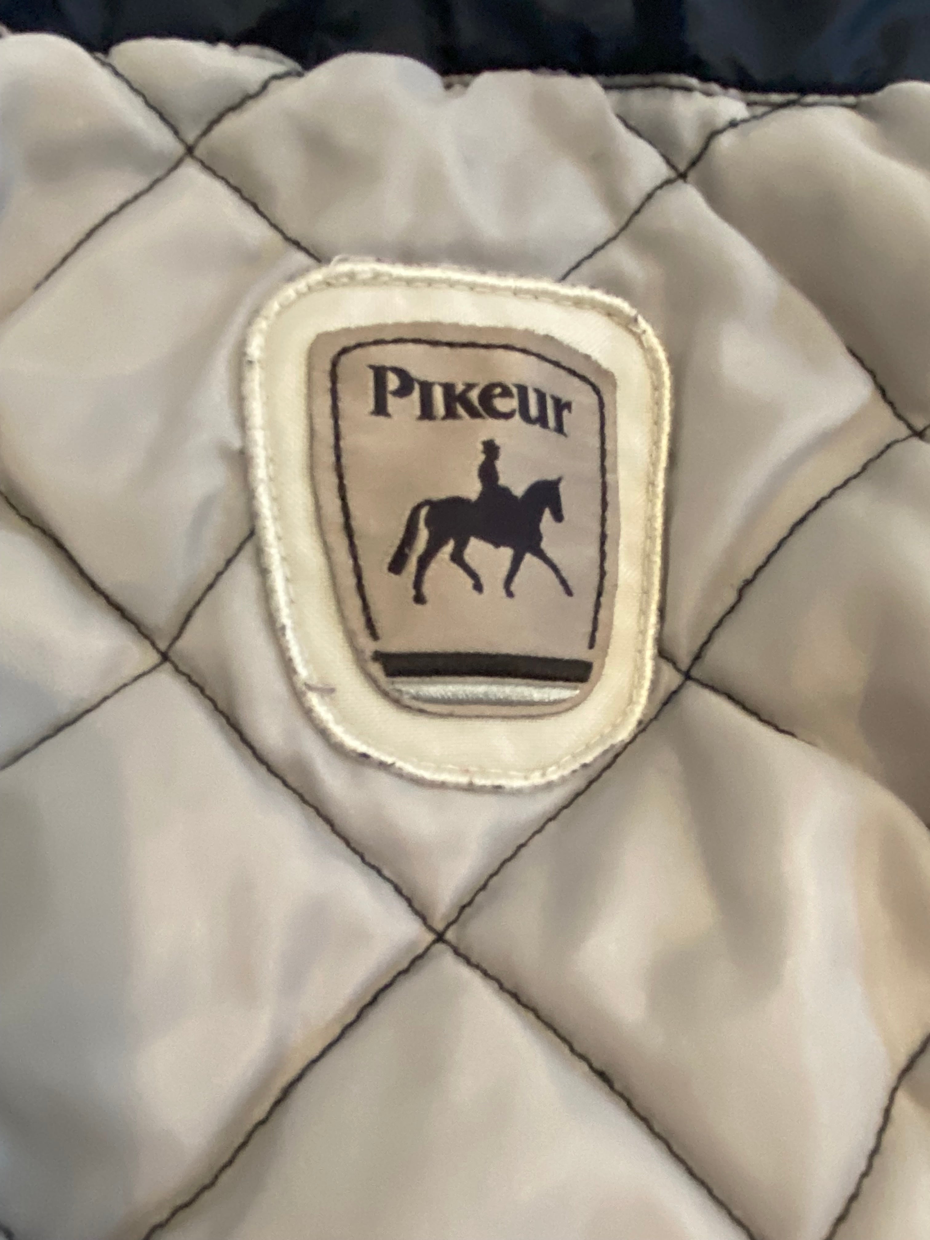 Pikeur Naira Ladies Quilted Riding Gilet Navy UK 8 EU 36 Detachable Faux Fur Hood