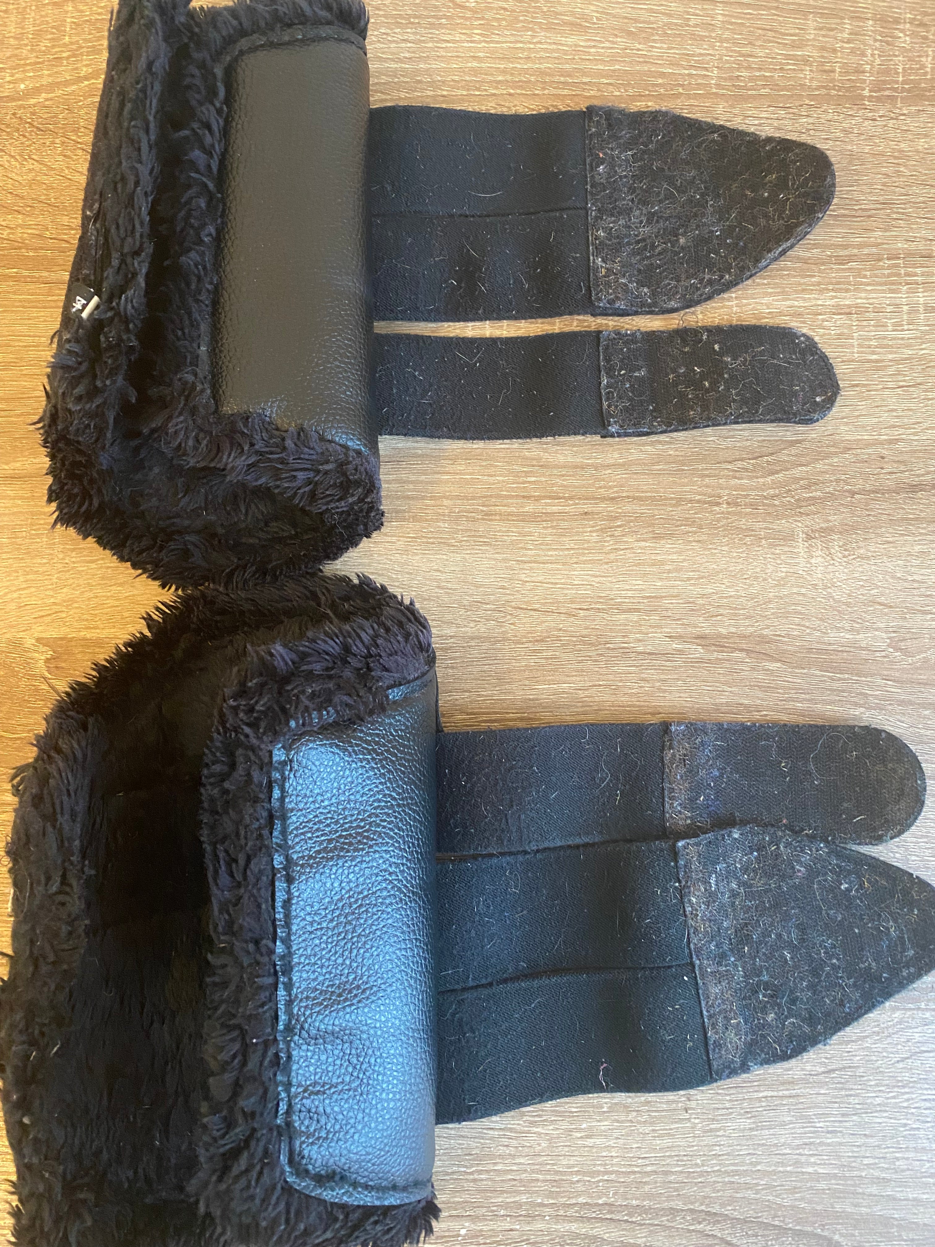 LeMieux Black Fleece Lined Brushing Boots Medium 5/6 Pair Used Horse Pony