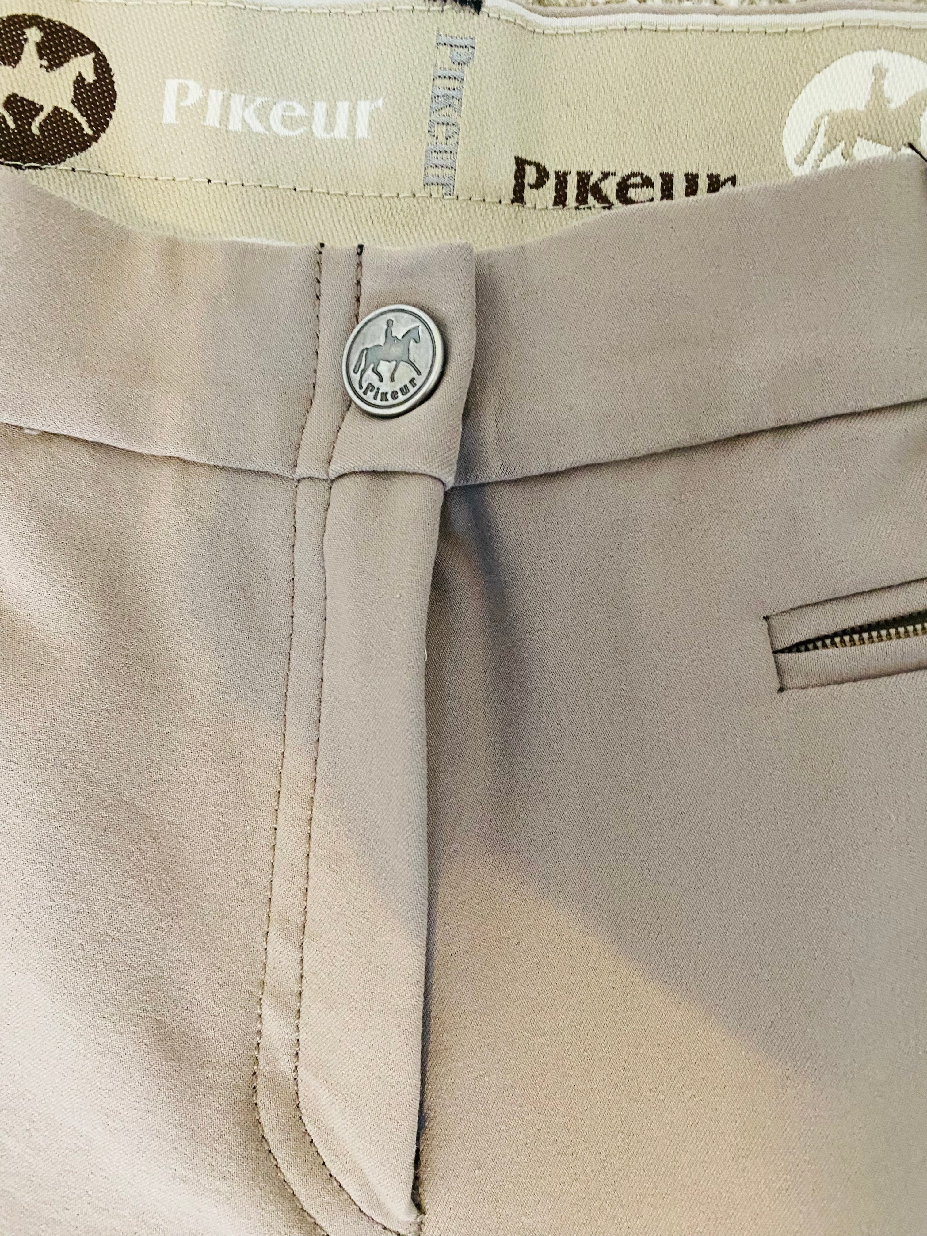 Pikeur Knee Grip Riding Breeches Beige/Taupe EU 46 GB 32