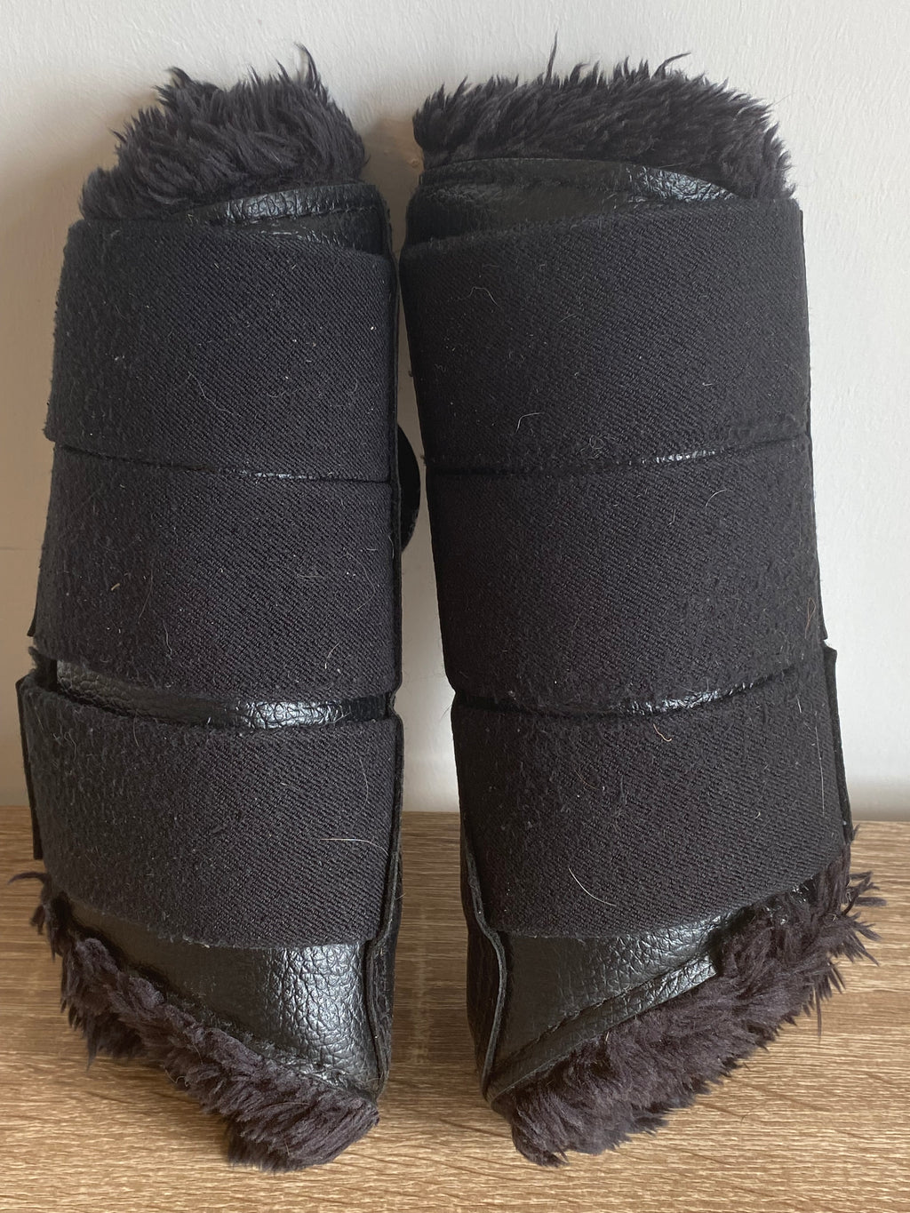 LeMieux Black Fleece Lined Brushing Boots Medium 5/6 Pair Used Horse Pony