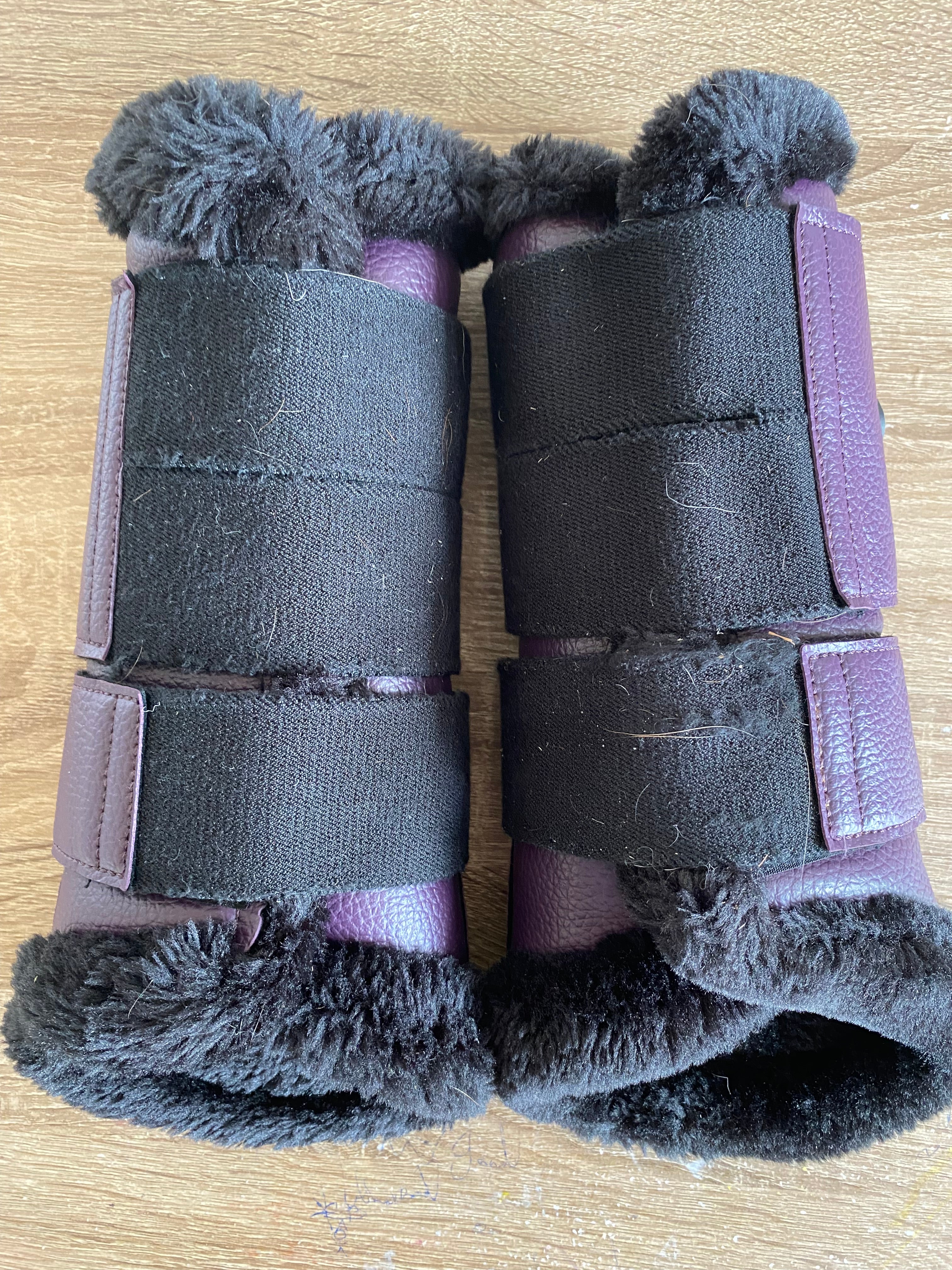 LeMieux Plum Faux Fur Hind Boots Large (L) Pair